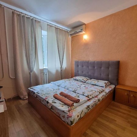 Апартаменты В Центре На Гагарина Dněpropetrovsk Exteriér fotografie
